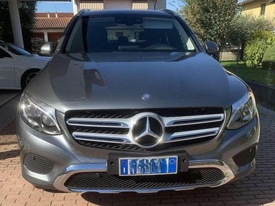 Mercedes GLC220