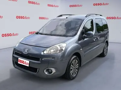 Begagnad Peugeot Partner Tepee Active 114 HK (83 kW) 2013 Silver Minibuss