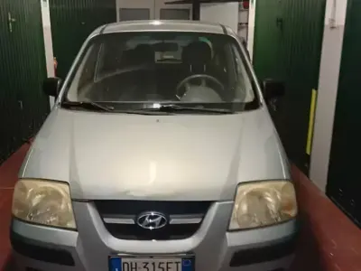 Usata Hyundai Atos Active 63 CV (46 kW) 2007 Grigio Utilitaria