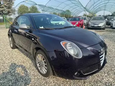 Begagnad Alfa Romeo MiTo Distinctive 85 HK (62 kW) 2014 Svart Halvkombi