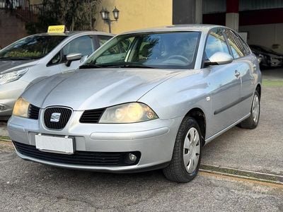 Usata Seat Ibiza Stylance 74 CV (54 kW) 2005 Grigio Utilitaria