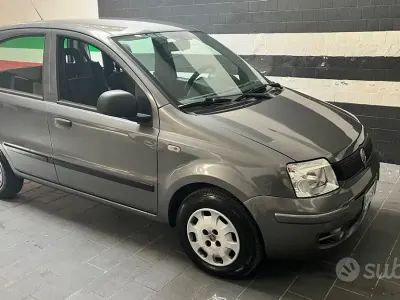 Usata Fiat Panda Emotion 69 CV (50 kW) 2012 Grigio Utilitaria