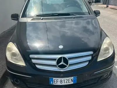 Usata Mercedes B200