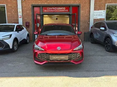 Usata MG MG3 Luxury 194 CV (142 kW) 2024 Rosso Utilitaria