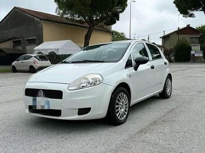 Usata Fiat Grande Punto Dynamic 69 CV (50 kW) 2013 Utilitaria