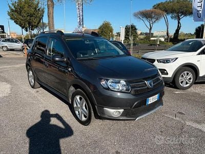 Occasion Dacia Sandero Lauréate 90 ch (66 kW) 2016 Gris Berline