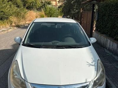 Usata Opel Corsa 85 CV (62 kW) 2011 Bianco Utilitaria