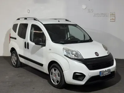 Usata Fiat Qubo Trekking 80 CV (58 kW) 2018 Bianco Monovolume