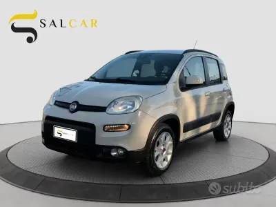 Usata Fiat Panda Lounge 80 CV (58 kW) 2013 Beige Utilitaria
