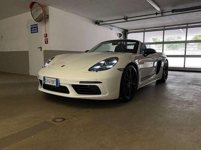 Usata Porsche 718 Boxster 299 CV (219 kW) 2022 Bianco Cabrio