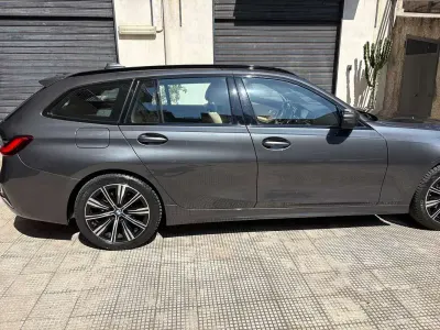 Usata BMW 320 Luxury Line 190 CV (139 kW) 2019 Grigio Station wagon