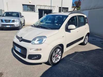 Usata Fiat Panda Lounge 95 CV (69 kW) 2016 Beige Utilitaria
