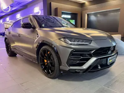Usata Lamborghini Urus 650 CV (478 kW) 2021 Grigio SUV