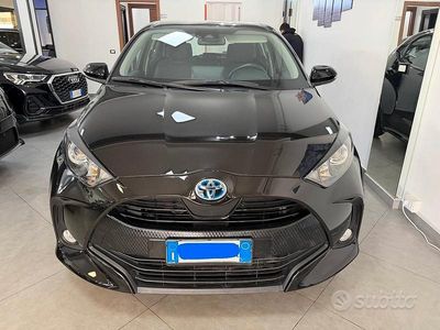 Usata Toyota Yaris Hybrid Business Edition 92 CV (67 kW) 2023 Nero Berlina