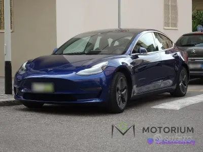 Usata Tesla Model 3 152 kW (208 CV) 2019 Bluazzurro Berlina