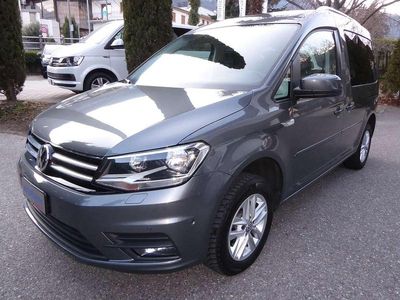 Usata VW Caddy Comfortline 102 CV (75 kW) 2015 Grigio Monovolume