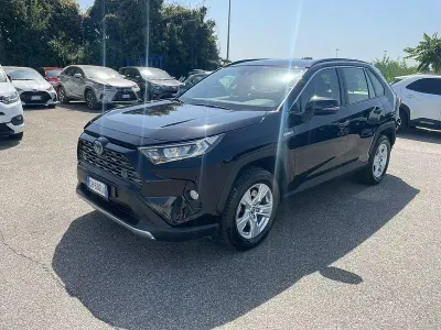 Usata Toyota RAV4 Hybrid Active 218 CV (160 kW) 2021 Other SUV