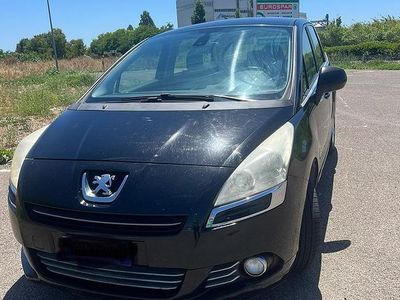 Usata Peugeot 5008 2011 Nero Monovolume