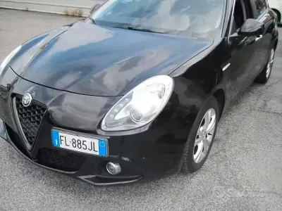 Usata Alfa Romeo Giulietta Exclusive 105 CV (77 kW) 2015 Utilitaria