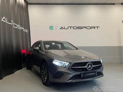 Usata Mercedes A200 Advanced 163 CV (119 kW) 2023 Grigio Berlina