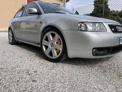 Usata Audi S3 209 CV (153 kW) 1999 Grigio Utilitaria