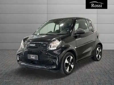 Usata Smart ForTwo Electric Drive Passion 41 kW (56 CV) 2021 Bodypanels in black Coupé
