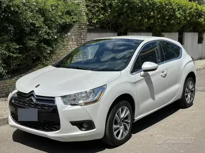 Usata DS Automobiles DS4 So Chic 114 CV (83 kW) 2015 Bianco Berlina