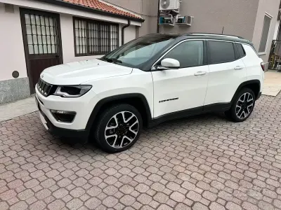 Usata Jeep Compass Limited 140 CV (102 kW) 2018 Bianco SUV