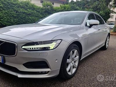 Usata Volvo S90 190 CV (139 kW) 2017 Grigio Berlina