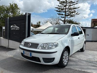 Usata Fiat Punto Classica 70 CV (51 kW) 2010 Bianco Utilitaria