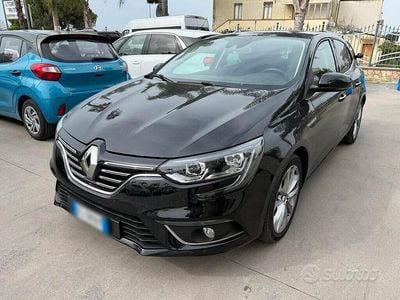 Usata Renault Mégane IV Intens 110 CV (80 kW) 2017 Nero Berlina
