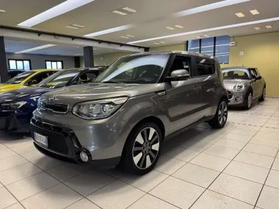 Usata Kia Soul 128 CV (94 kW) 2016 Grigio SUV