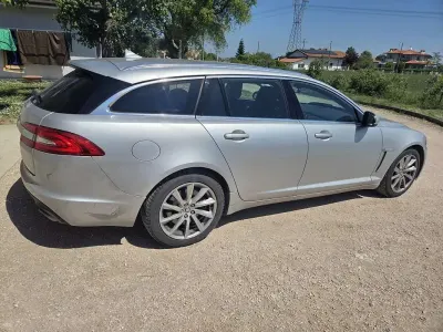 Usata Jaguar XF Sportbrake Portfolio 200 CV (147 kW) 2013 Station wagon