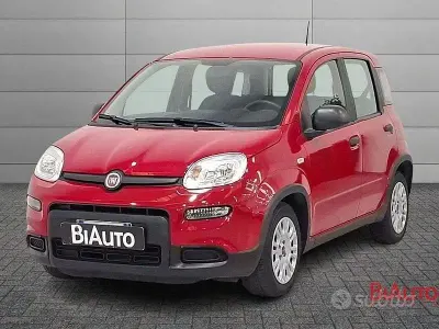 Usata Fiat Panda S 70 CV (51 kW) 2024 Rosso Utilitaria