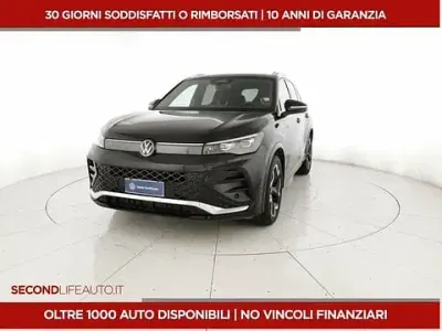 Usata VW Tiguan R-line 204 CV (150 kW) 2024 Nero SUV