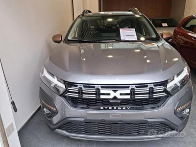 Ny Dacia Sandero Extreme 101 HK (74 kW) 2025 Grå Sedan