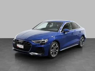 Usata Audi A3 S-Line 150 CV (110 kW) 2024 Blu ascari metallizzato Berlina