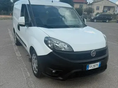 Usata Fiat Doblò 120 CV (88 kW) 2019 Monovolume