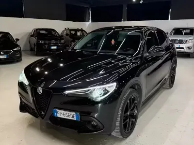 Usata Alfa Romeo Stelvio 209 CV (153 kW) 2018 Nero SUV