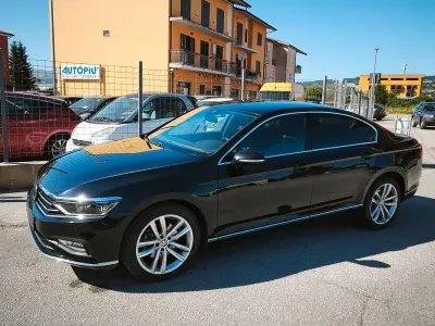 Usata VW Passat Business 150 CV (110 kW) 2019 Nero Berlina