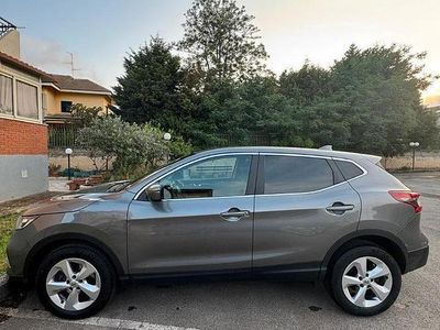 Grigio Usata 2018 Nissan Qashqai SUV | 13.000 € (Buon prezzo)