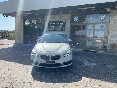Usata BMW 216 Active Tourer Luxury Line 116 CV (85 kW) 2017 Bianco Monovolume