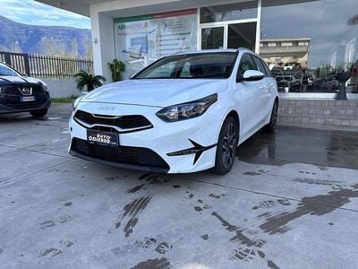 Usata Kia Ceed Sportswagon Style 135 CV (99 kW) 2022 Bianco Station wagon