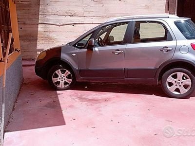 Usata Fiat Sedici 120 CV (88 kW) 2009 Grigio SUV