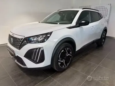 Usata Peugeot 2008 Allure 100 CV (73 kW) 2025 Bianco SUV
