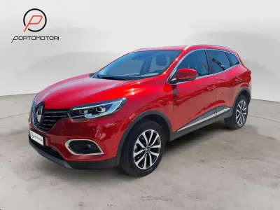 Usata Renault Kadjar Business 140 CV (102 kW) 2021 Rosso SUV