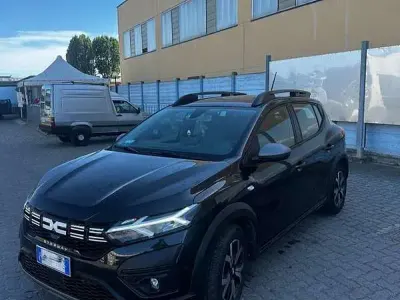 Usata Dacia Sandero Expression 101 CV (74 kW) 2023 Nero Berlina