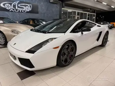 Usata Lamborghini Gallardo 500 CV (367 kW) 2003 Bianco Coupé