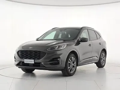 Usata Ford Kuga ST-Line X 190 CV (139 kW) 2023 Grigio SUV