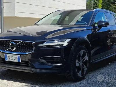 usata Volvo V60 CC 2.0 b4 B